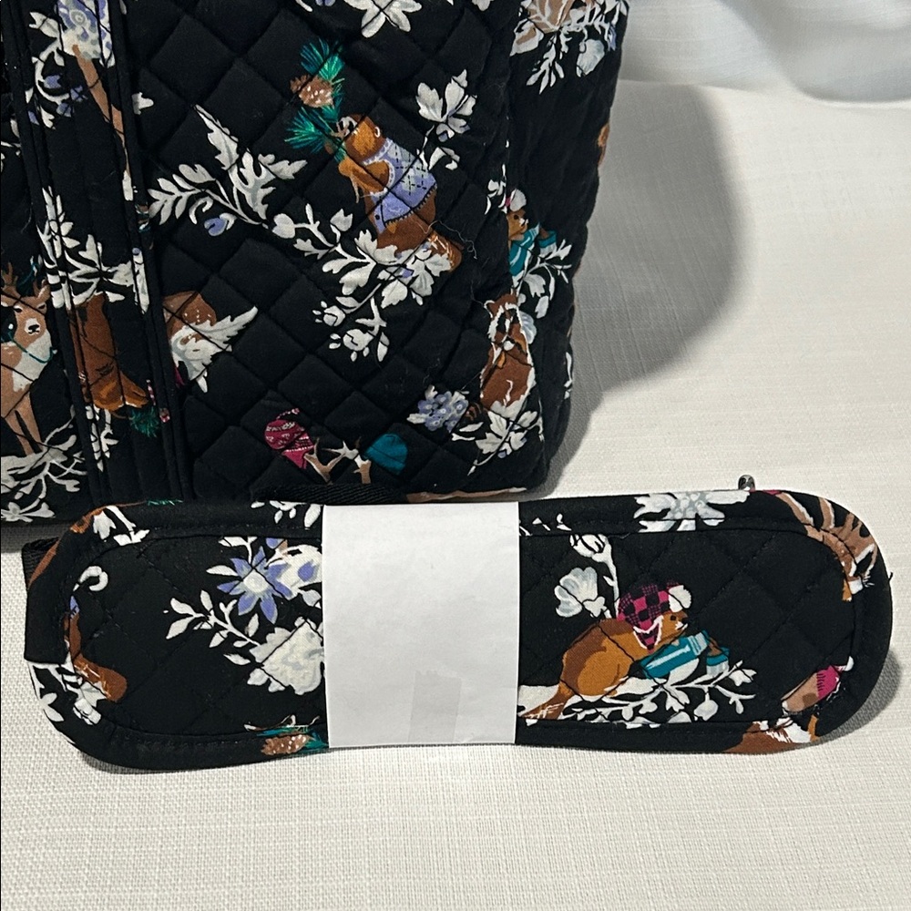 Vera Bradley Winter Deer Medium Travel Duffle Bag & Cosmetic Bag Set - Picture 7 of 11